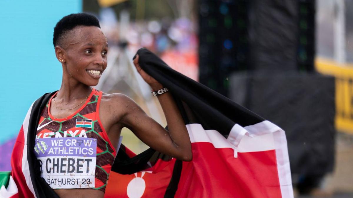 Kenya s Beatrice Chebet Shatters Women s 5km World Record in