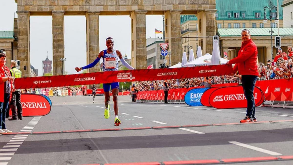 Ebenyo and Muluat Triumph at Berlin Half Marathon Amid Scorching Heat Watch Athletics